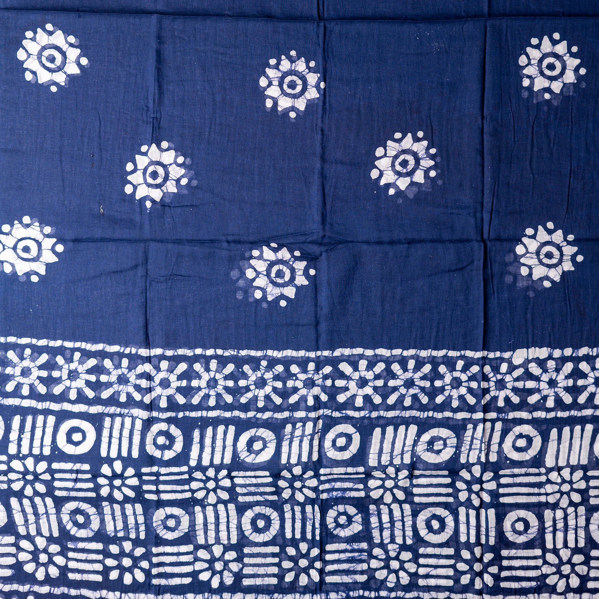 blue color mul cotton dupatta with print designs. 