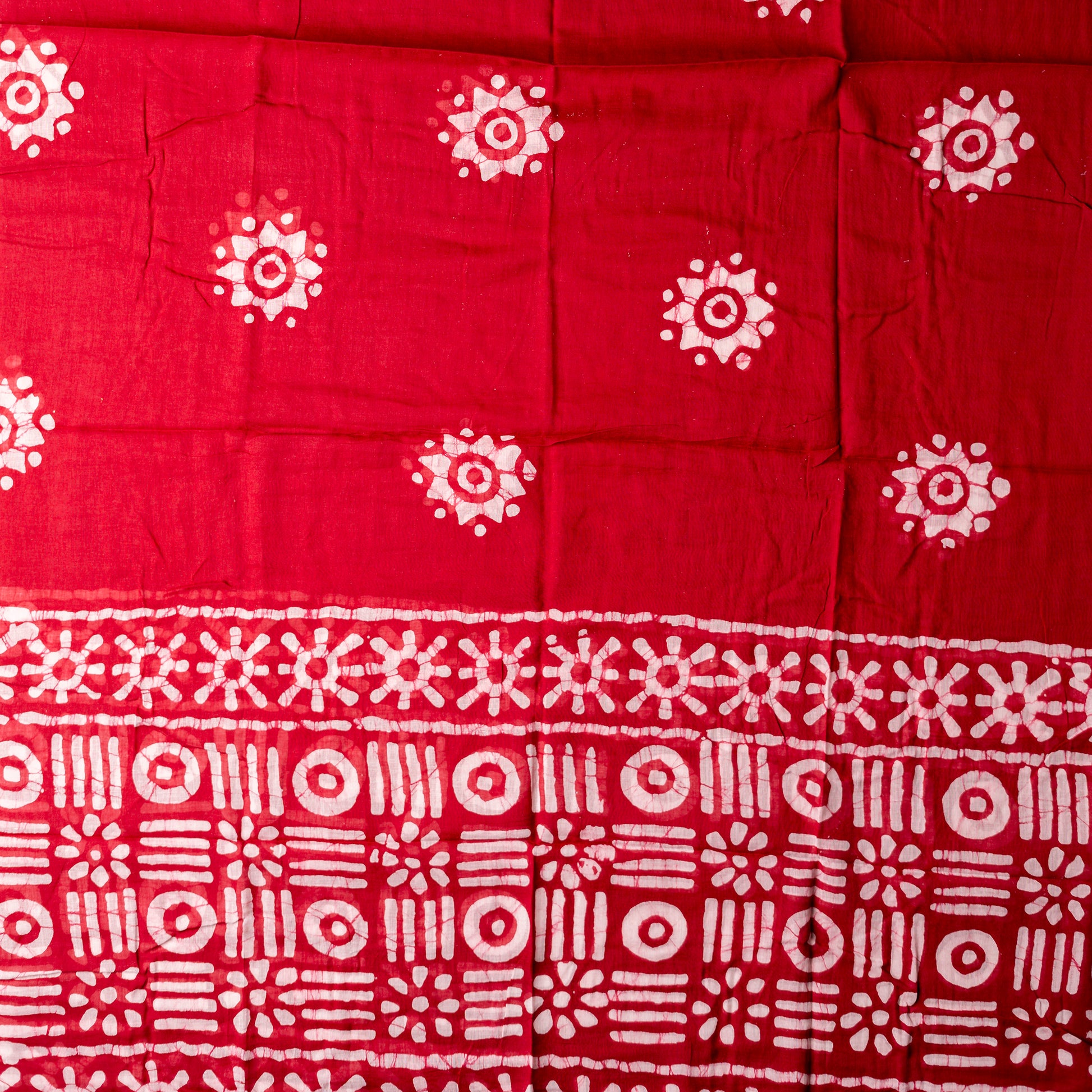 Red color mul cotton dupatta with print designs. 