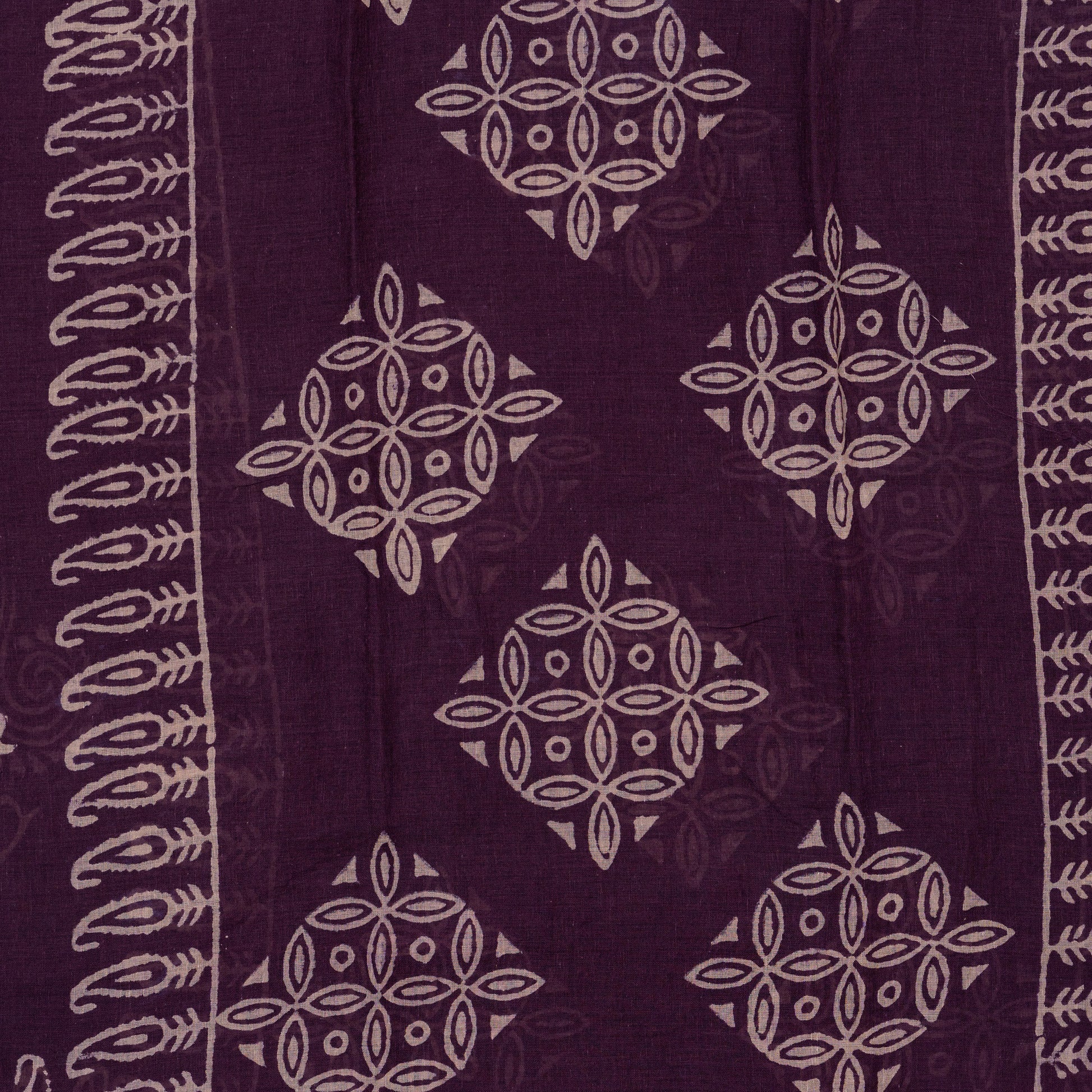 cotton mul dupatta with batik print