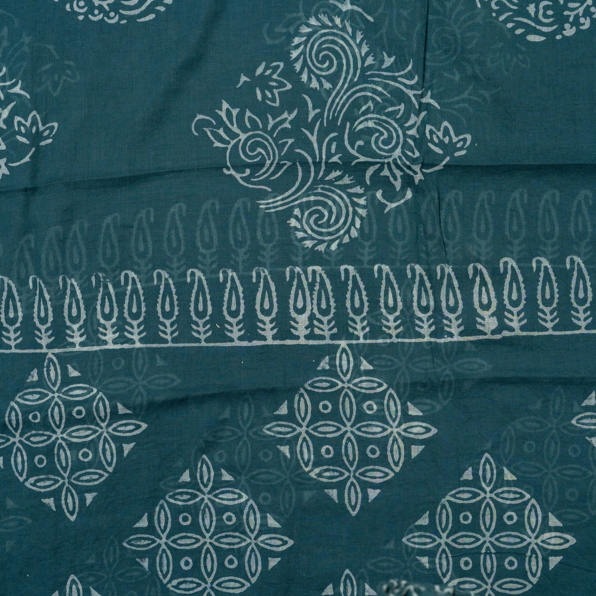 cotton mul dupatta with batik prints