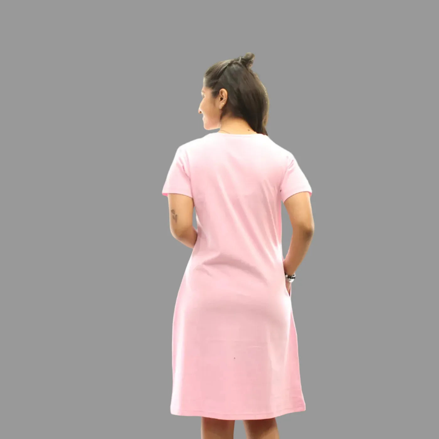Light Pink Pink Feather Hosiery Cotton Knee-Length Short Nighty with Pocket