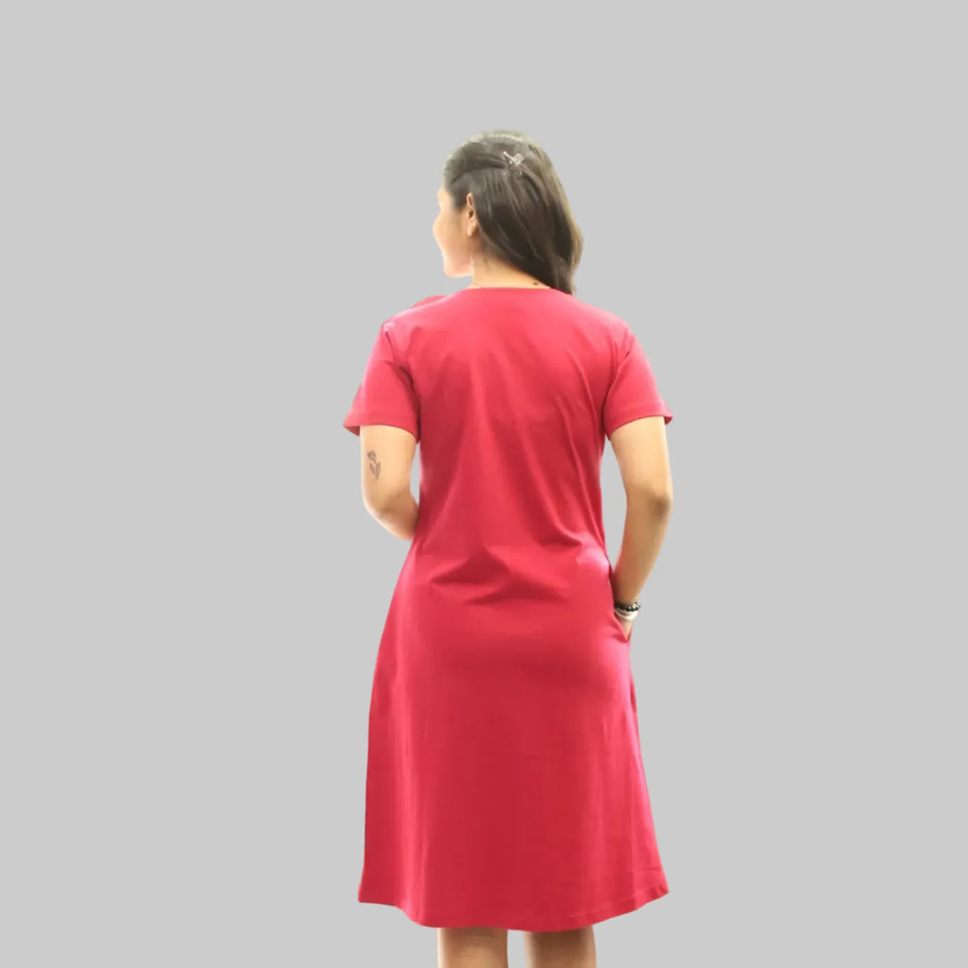 Reddish Maroon Enjoy Hosiery Cotton Knee-Length Short Nighty with Pocket