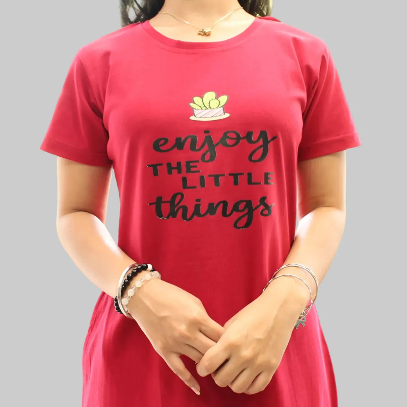 Reddish Maroon Enjoy Hosiery Cotton Knee-Length Short Nighty with Pocket