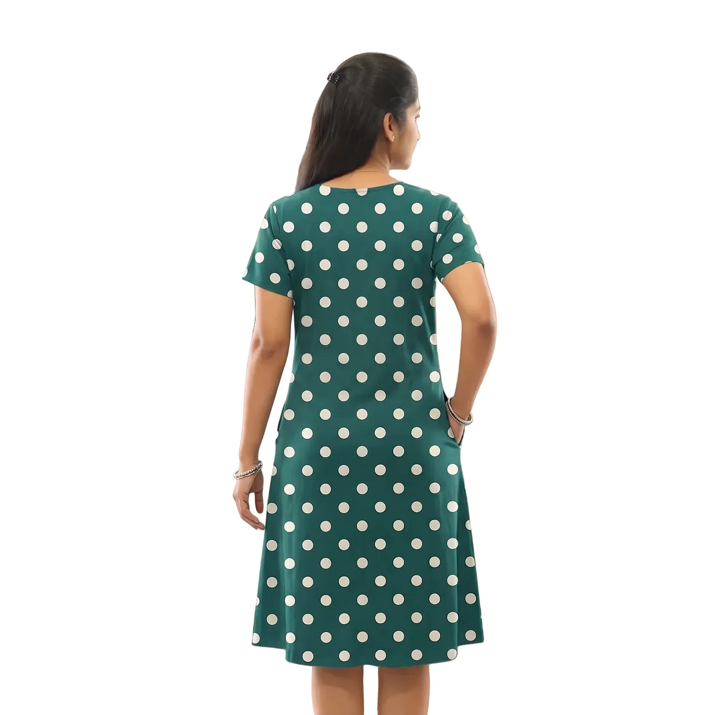 women standing backwards to show the backview of the hosiery cotton knee length short nighty